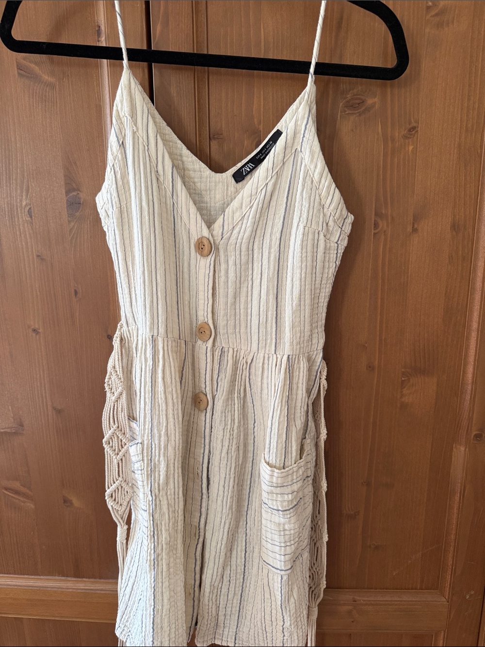 Super cute gauze Zara summer dress with macramee belt and wooden buttons - Picture 4 of 5